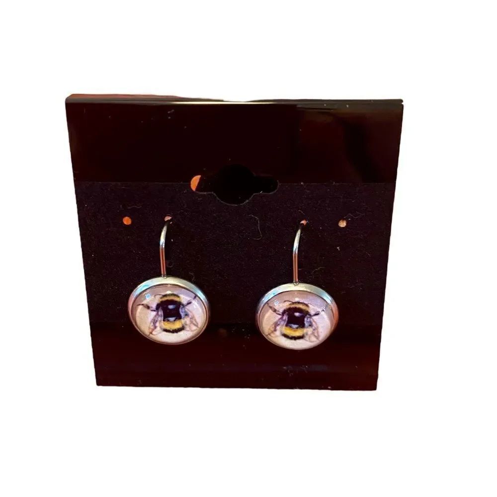 Hand Designed & Crafted Small Button Shaped Bee Earrings. - Picture 6 of 7